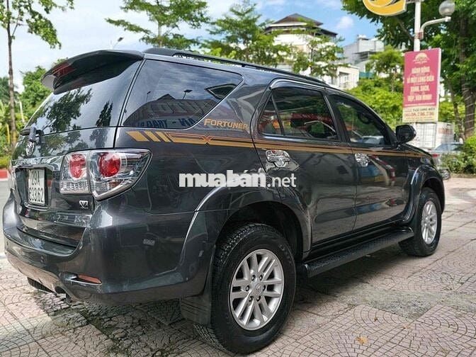 Toyota Fortuner 2013 2.7V 4x4 AT - 10000 km