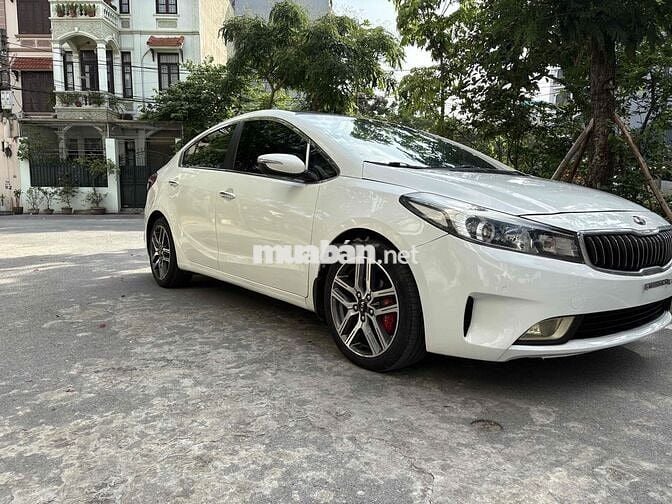 Kia Cerato 2017 1.6 AT - 90000 km