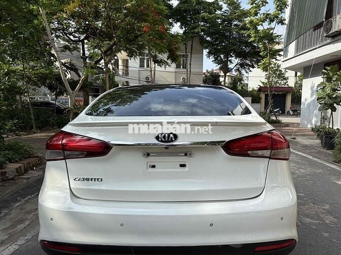 Kia Cerato 2017 1.6 AT - 90000 km
