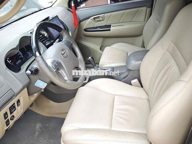Toyota Fortuner 2013 2.7V 4x4 AT - 10000 km