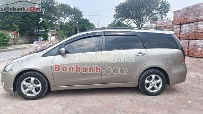 Mitsubishi Grandis 2.4 AT 2006 – 7 Chỗ Rộng Rãi