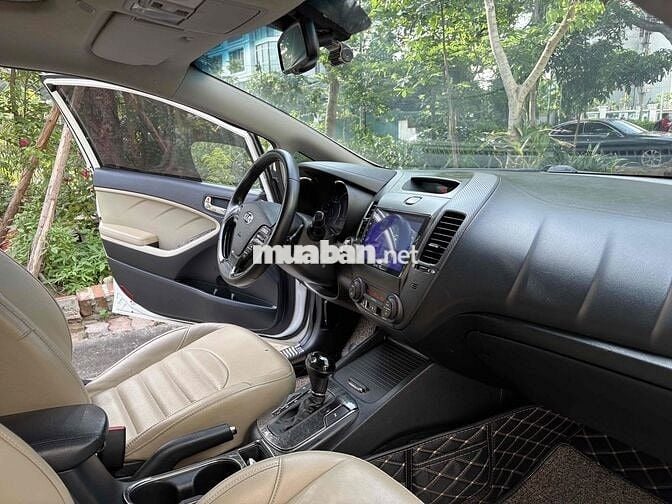 Kia Cerato 2017 1.6 AT - 90000 km