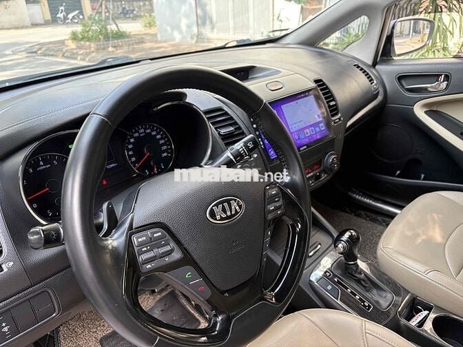 Kia Cerato 2017 1.6 AT - 90000 km