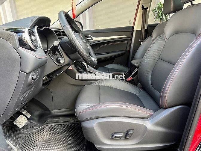 MGZS luxury sx 2023 đky 2024 màu đỏ