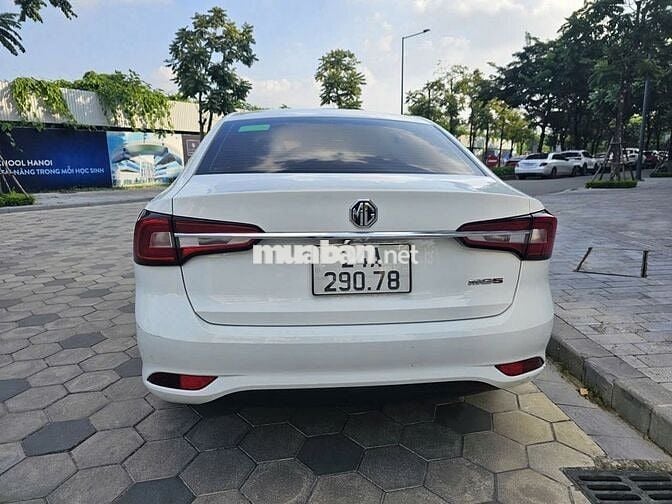 MG5 sx 2023 số tự động bản std màu trắng
