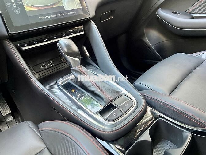 MGZS luxury sx 2023 đky 2024 màu đỏ