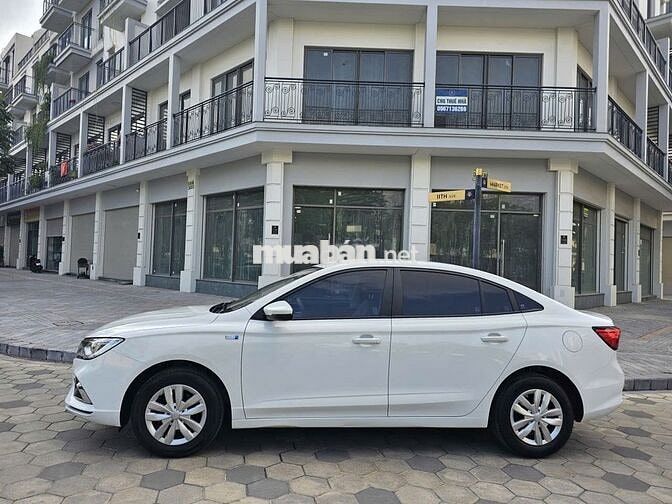 MG5 sx 2023 số tự động bản std màu trắng