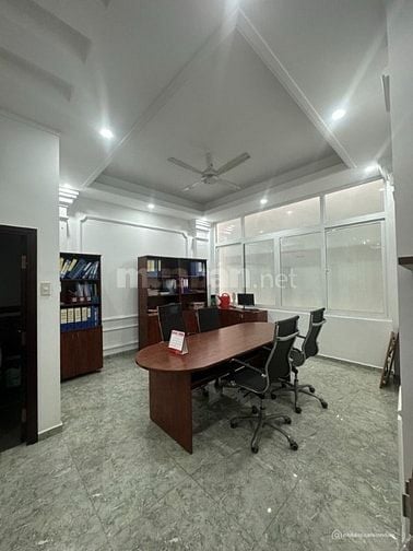 Bán biệt thự hẻm oto Phan Văn Trị 6 lầu thang máy 90m2  