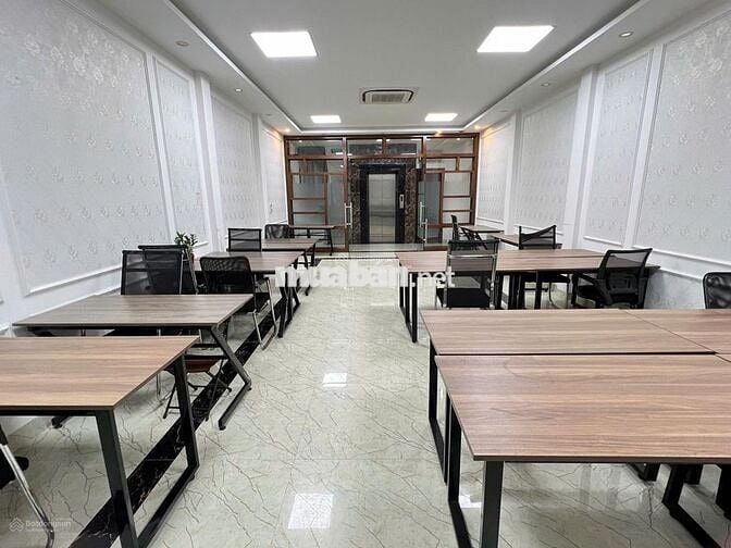 Cho thuê căn nhà đường Trung Yên 11, Dt 90m2 x 7 tầng thông sàn có TM