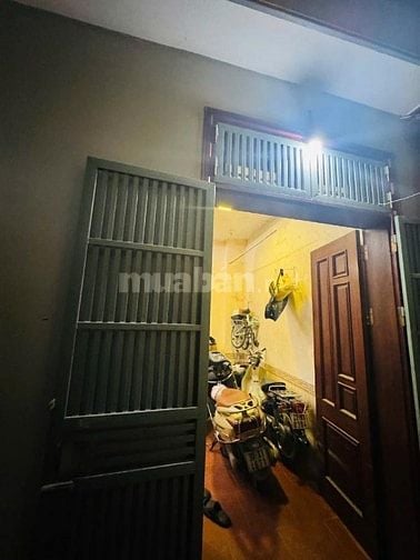 MUA NHÀ TẶNG NỘI THẤT GIÁ TRỊ 6.8 TỶ MUA NHÀ TẶNG NỘI THẤT GIÁ TRỊ 6.8 TỶ