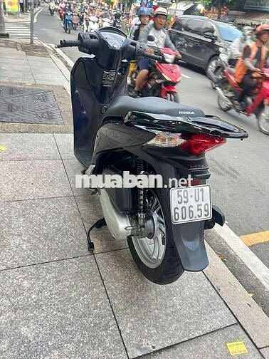 Honda SH 150 2015 mới 90% Bstp chính chủ