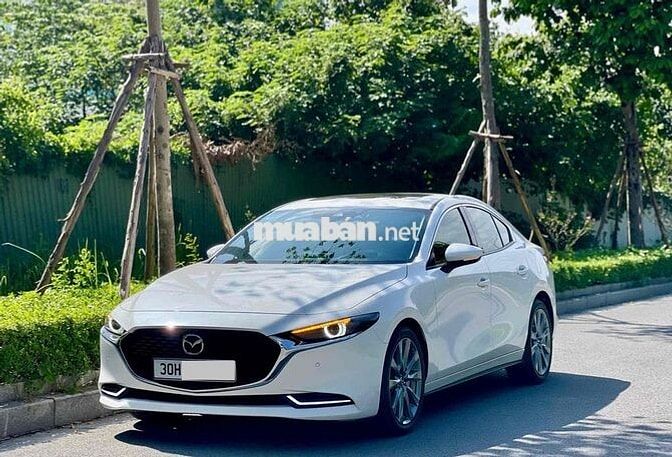 Mazda 3 2021 2.0L Signature Premium - 21000