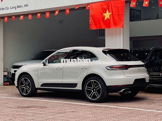Porches Macan sx2019, options 900 tr, odo 1,8v km