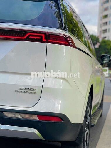 2021 2.2D Luxury 8 chỗ - 76000 km
