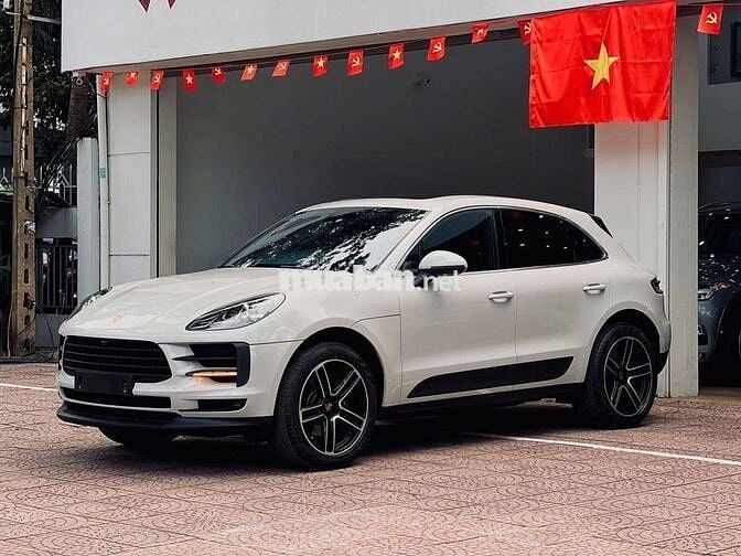 Porches Macan sx2019, options 900 tr, odo 1,8v km