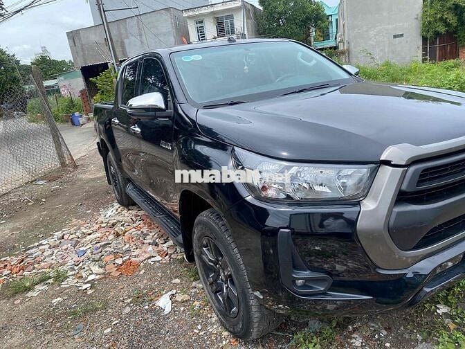 Toyota Hilux 2021 2.4E 4x2 AT - 90000 km