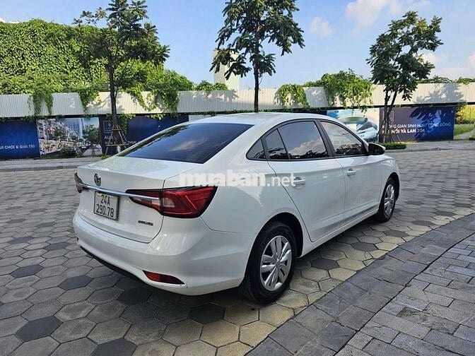 MG5 sx 2023 số tự động bản std màu trắng