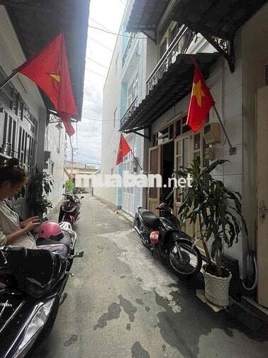 Bán nhà Tô Ngọc Vân Trệt 2 Lầu sát bên Gò Vấp sổ chung
