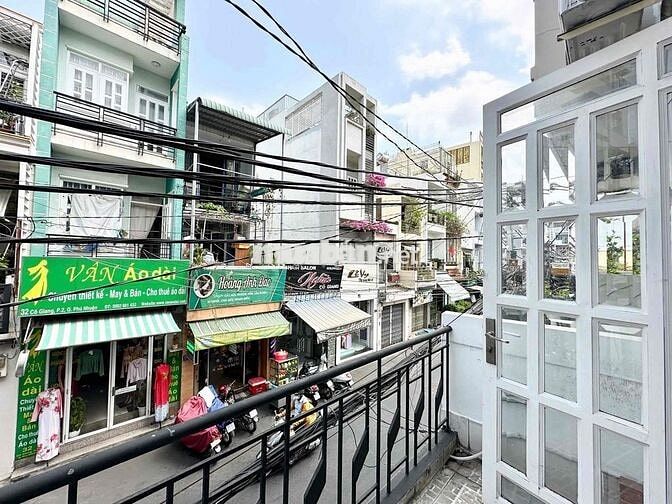 Phòng Máy Giặt Riêng Ban Công Tách Bếp Ngay Phan Đình Phùng Gần Q 1 3