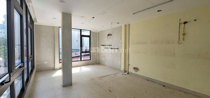 Cho thuê nhà 2 mặt tiền đường Chùa Quỳnh và Ngõ Quỳnh, HBT, tầng 1+2