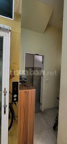 Cho thuê nhà 2 mặt tiền đường Chùa Quỳnh và Ngõ Quỳnh, HBT, tầng 1+2