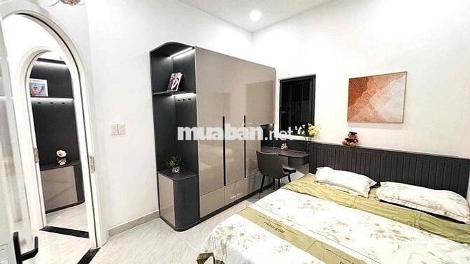 Bán Nhà Đẹp Đường Phan Xích Long - 30m2 3PN - Sổ 2025 Hoàn Công Đủ