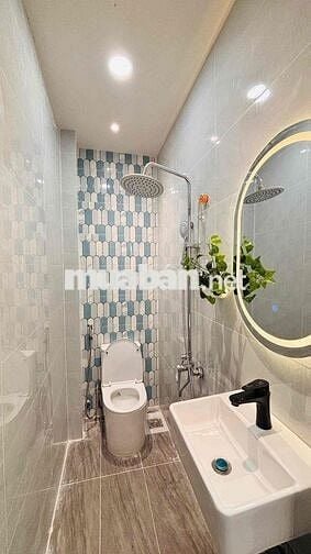Bán Nhà Đẹp Đường Phan Xích Long - 30m2 3PN - Sổ 2025 Hoàn Công Đủ