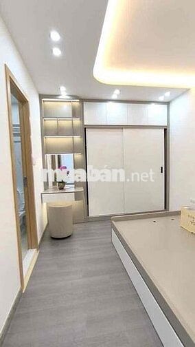 Hiếm quá - Chung cư tầng 15 sổ đỏ mặt phố Lê v Lương 70m2 chỉ 5,5 tỷ .