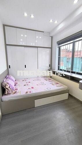 Bán CH toà N2D KĐT mới Trung Hoà Nhân Chính, 61m2, 2N,2WC, giá 5.5 tỷ