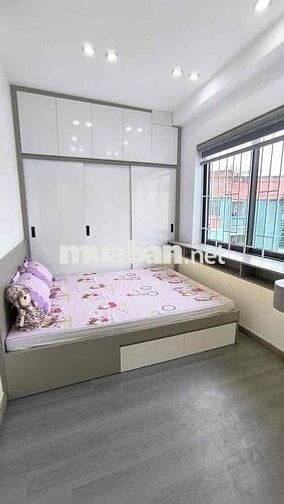 Hiếm quá - Chung cư tầng 15 sổ đỏ mặt phố Lê v Lương 70m2 chỉ 5,5 tỷ .
