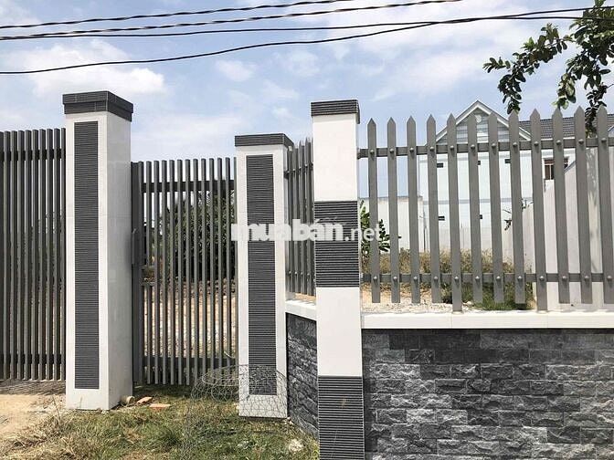 Cần bán 1000m2 đất lúa có sẵn 160m2 thổ cư. ĐÃ XÂY DỰNG RÀO QUANH ĐẤT