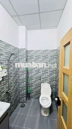Bán nhà Tân Hương, Tân Phú hẻm xe hơi, gần nhà thờ
3t9