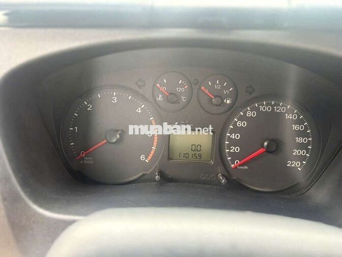 FORD TRANSIT SVP 16 CHỖ SX2021 - 110000 km