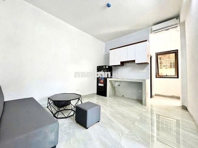 CĂN HỘ MỚI 1N1K 50M2, MÁY GIẶT RIÊNG,CỬA SỔ TO, GẦN SÂN VẬN ĐỘNG MỸ