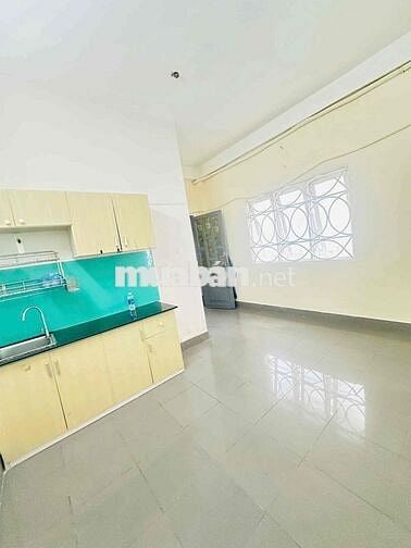 CĂN HỘ 1 PHÒNG NGỦ TÁCH BẾP FULL NỘI THẤT CÓ CỬA SỔ TRỜI SIÊU THOÁNG