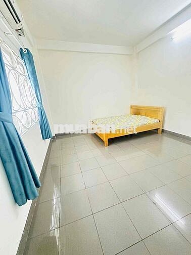 CĂN HỘ 1 PHÒNG NGỦ TÁCH BẾP FULL NỘI THẤT CÓ CỬA SỔ TRỜI SIÊU THOÁNG