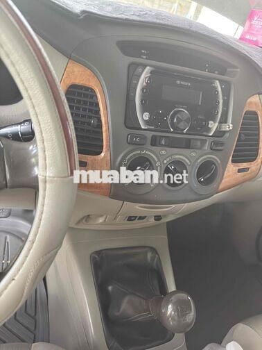 Toyota Innova 2010 G - 150000 km
