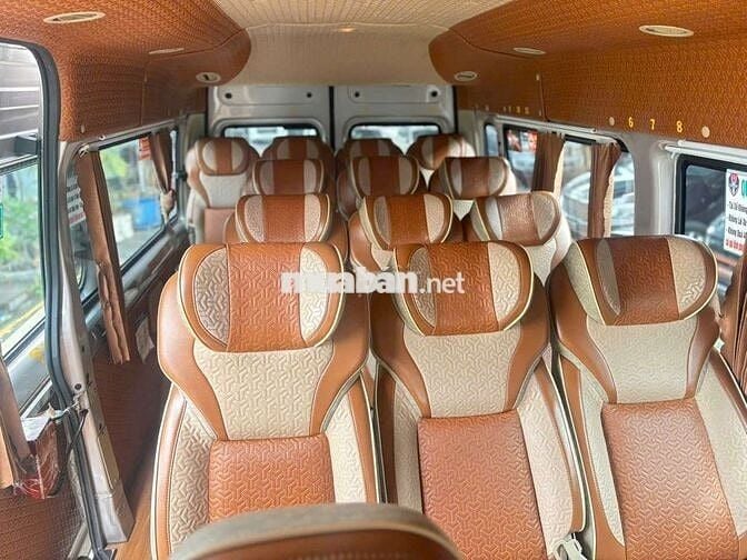 FORD TRANSIT SVP 16 CHỖ SX2021 - 110000 km