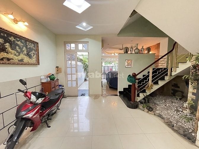 Bán nhà MT đường nội bộ Tạ Quang Bửu khu vip Q.8 - 6m x 20m - 24 tỉ