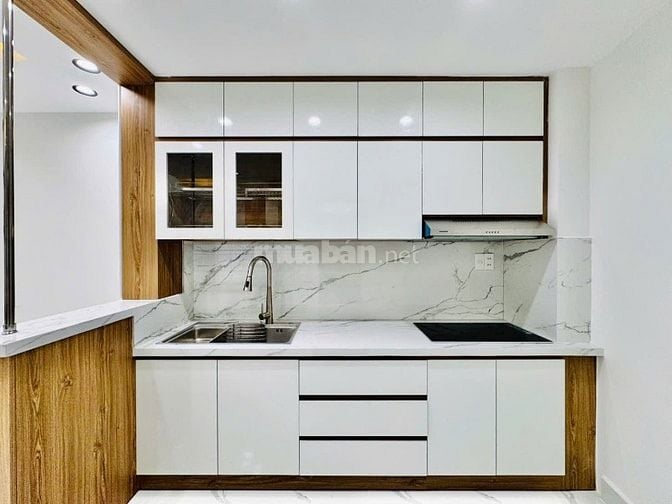 Nội thất 4tỷ nhà Bàn Cờ khu VIP Quận 3, SHR, 1 trệt 3 lầu sân thượng