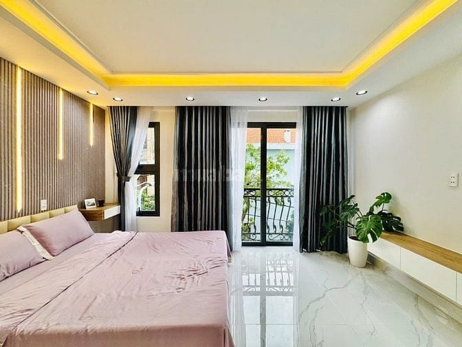 Nội thất 4tỷ nhà Bàn Cờ khu VIP Quận 3, SHR, 1 trệt 3 lầu sân thượng