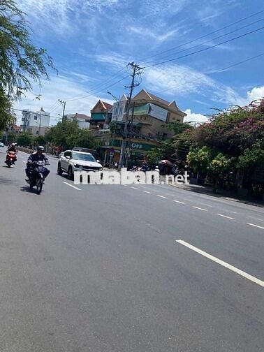 Bán đất có dãy trọ hẻm 2 oto ngô đức kế