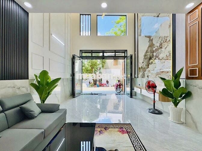 SIÊU PHẨM NHÀ ĐẸP - 8A Hoa Lan P.7 Q.PN - 4,5x18m 320m sàn