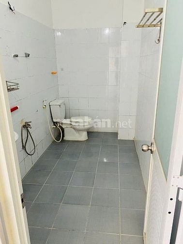 Chính chủ cho thuê căn hộ 590 Cmt8, giá 9.5tr/tháng