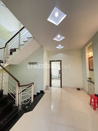 Bán nhà MT đường nội bộ Tạ Quang Bửu khu vip Q.8 - 6m x 20m - 24 tỉ