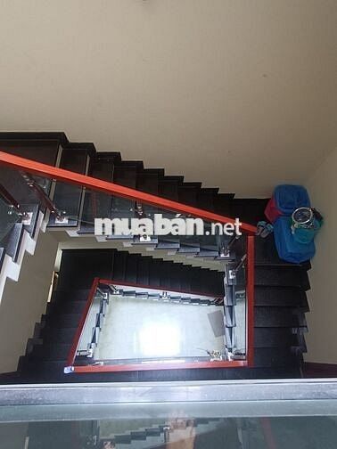 Cho Thuê Nhà 3 Tầng 4PN. 4WC Mặt Tiền - Đ/Số 4 P Bình Thọ. Thủ Đức