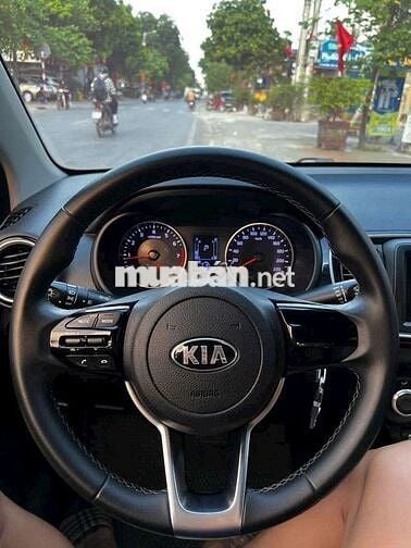 Kia Soluto phiên bản 1.4 AT Deluxe 2020