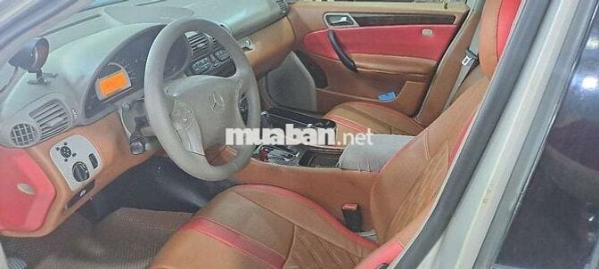 Xe mercedes C200 rất đẹp chạy rất êm đẳng cấp