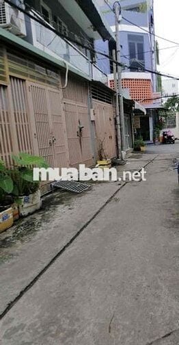 BÁN ĐẤT TẶNG NHÀ THU NHẬP 30TR DIỆN TÍCH KHỦNG GẦN 260M2 NGAY HOÀNG DI