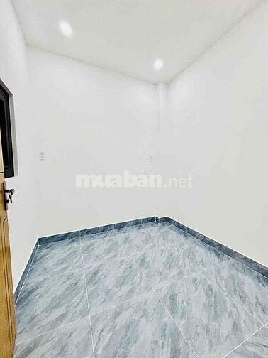 QUẬN 6 , 2 PN DỌN VÀ Ở NGAY CHỈ HƠN 3 TỶ